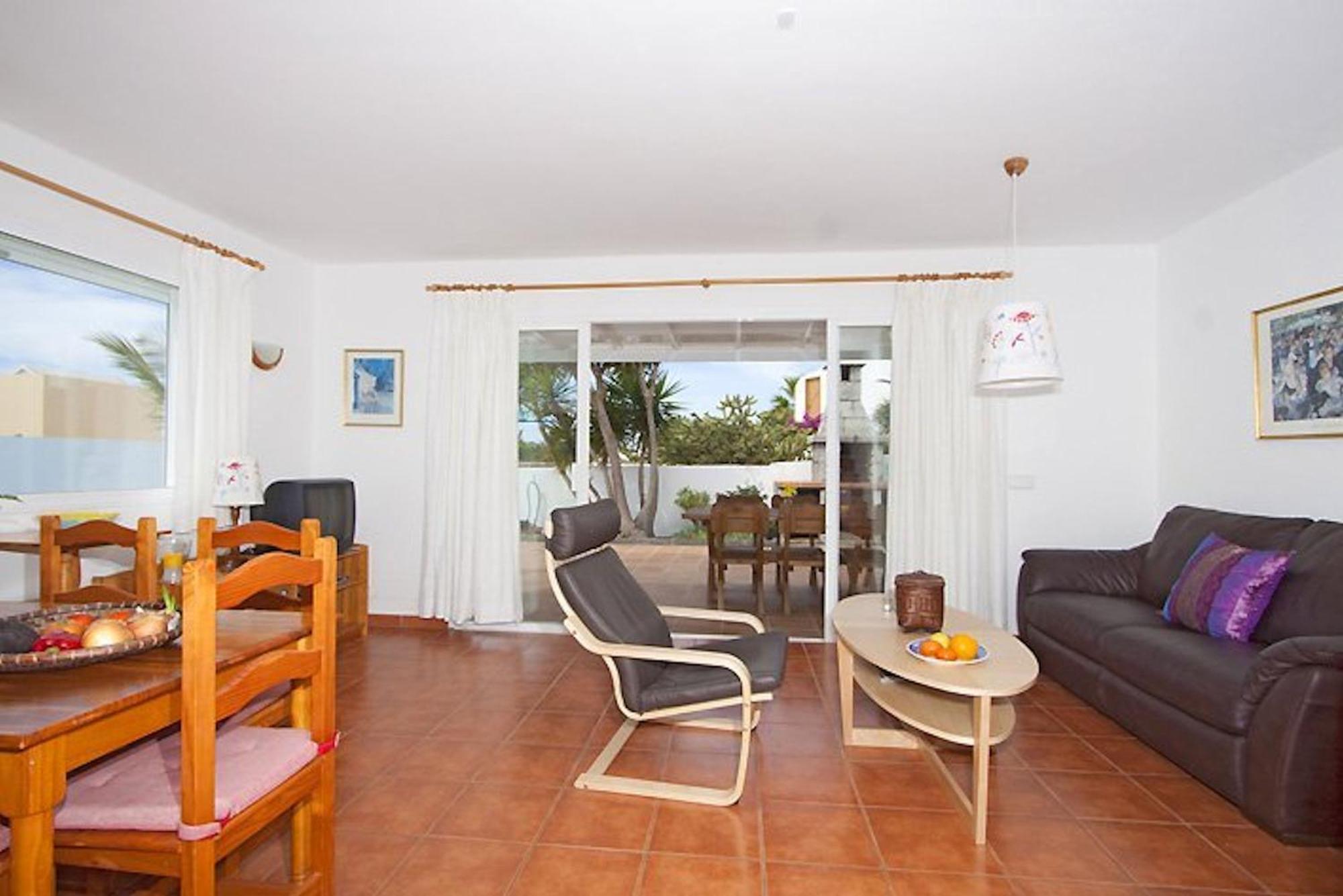 Lovely Los Mojones Villa Casa Jasmine Heated Pool Short Walk To Beach Puerto Del Carmen Puerto del Carmen  Buitenkant foto