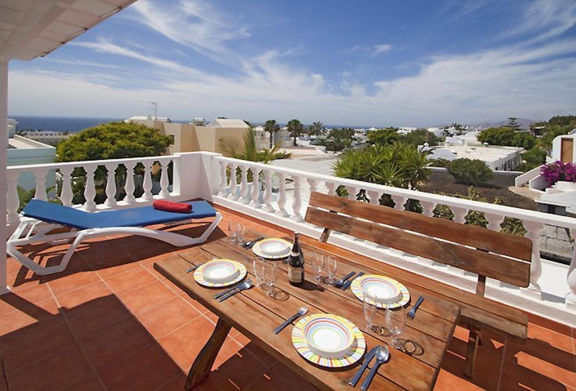 Lovely Los Mojones Villa Casa Jasmine Heated Pool Short Walk To Beach Puerto Del Carmen Puerto del Carmen  Buitenkant foto