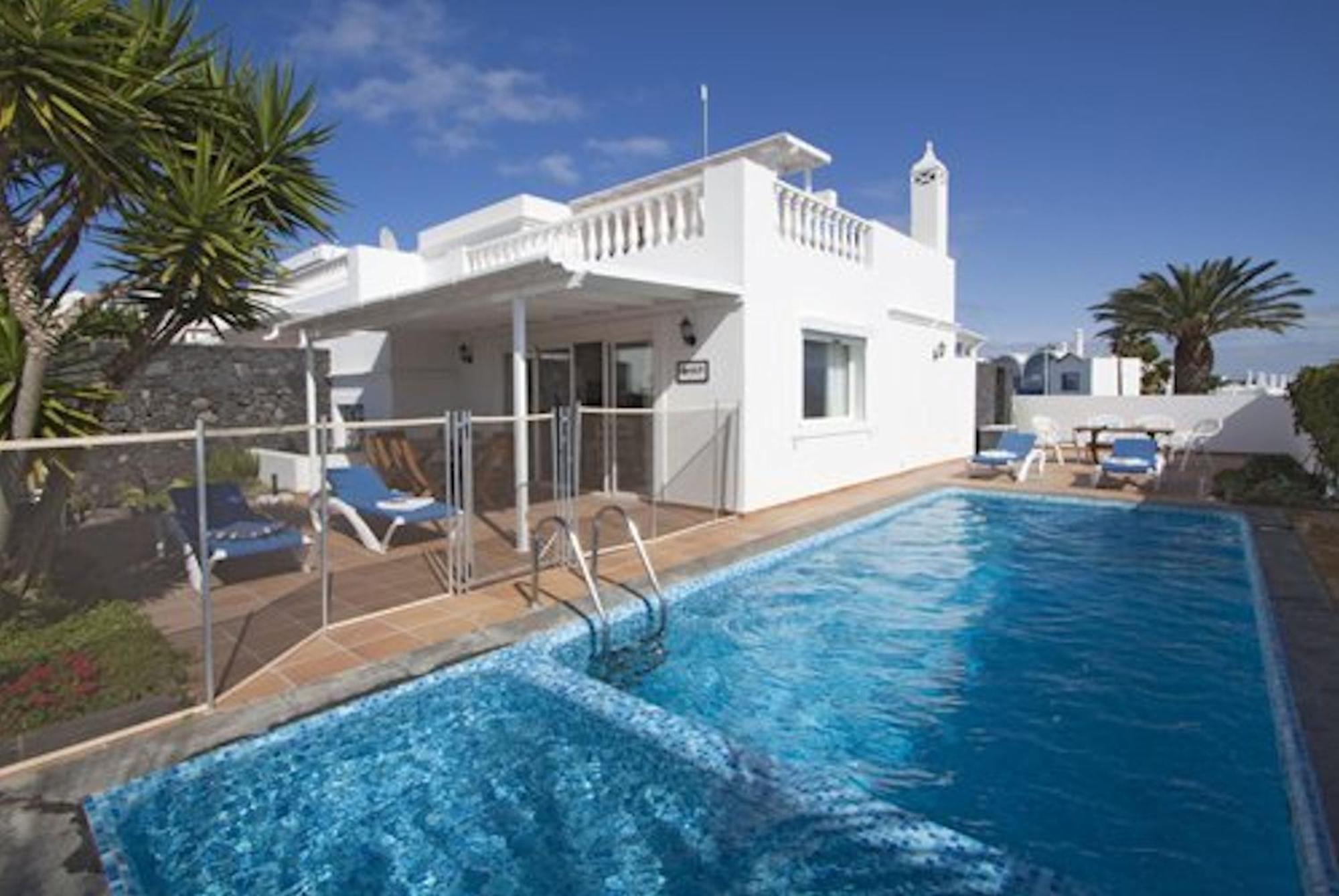 Lovely Los Mojones Villa Casa Jasmine Heated Pool Short Walk To Beach Puerto Del Carmen Puerto del Carmen  Buitenkant foto